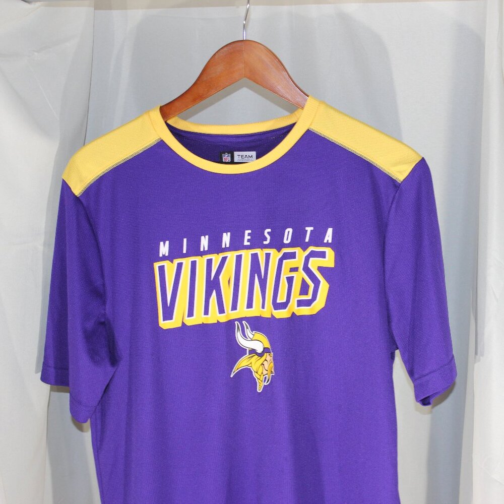 NFL Team Apparel Minnesota Vikings Tee Shirt - Size L